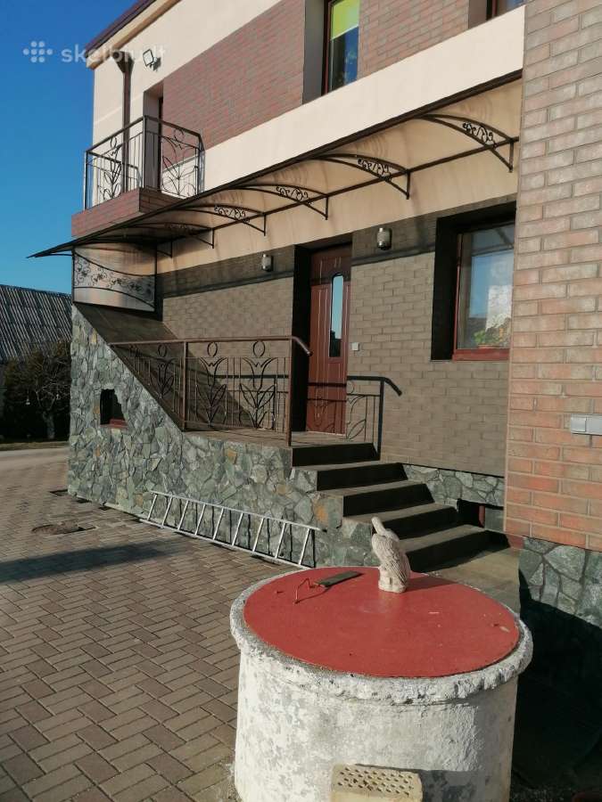 Stogeliai virš durų - nuotraukos Nr. 28