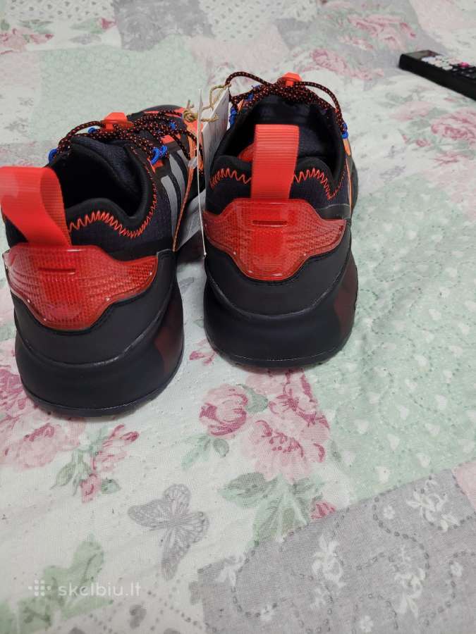 Adidas kedai - nuotraukos Nr. 4