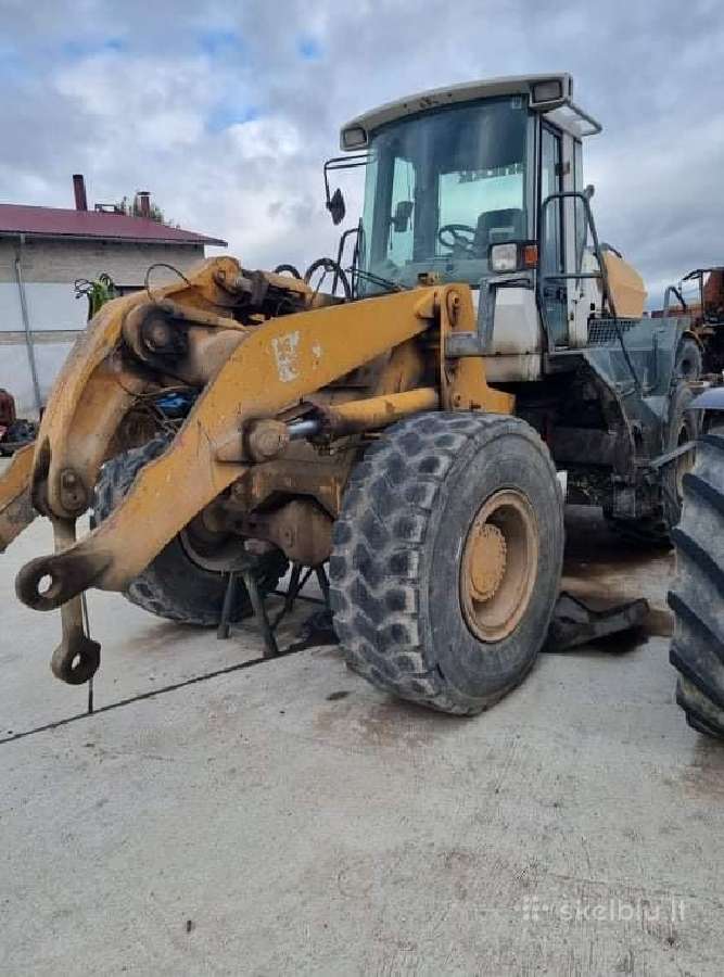 Krautuvas Liebherr išardytas dalimis