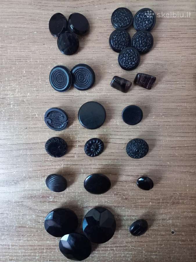 Įvairios juodos sagos