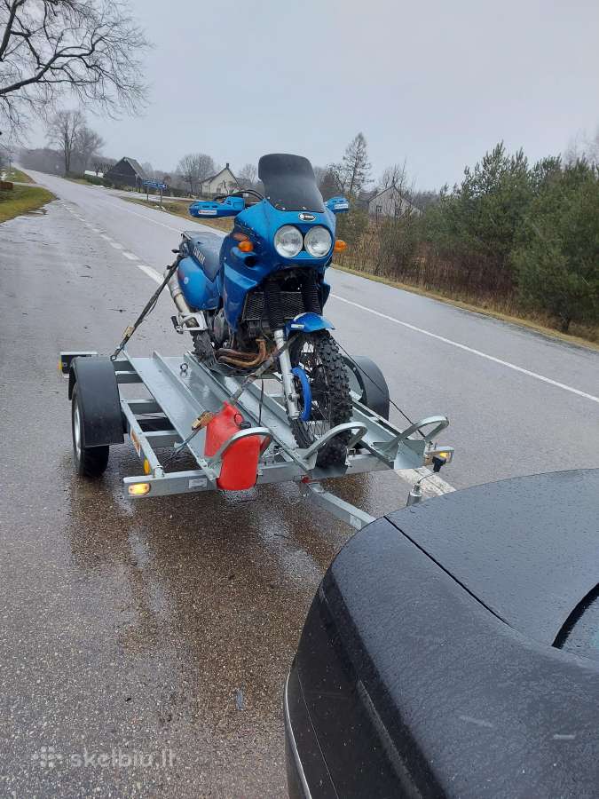 Moto priekabos nuoma.