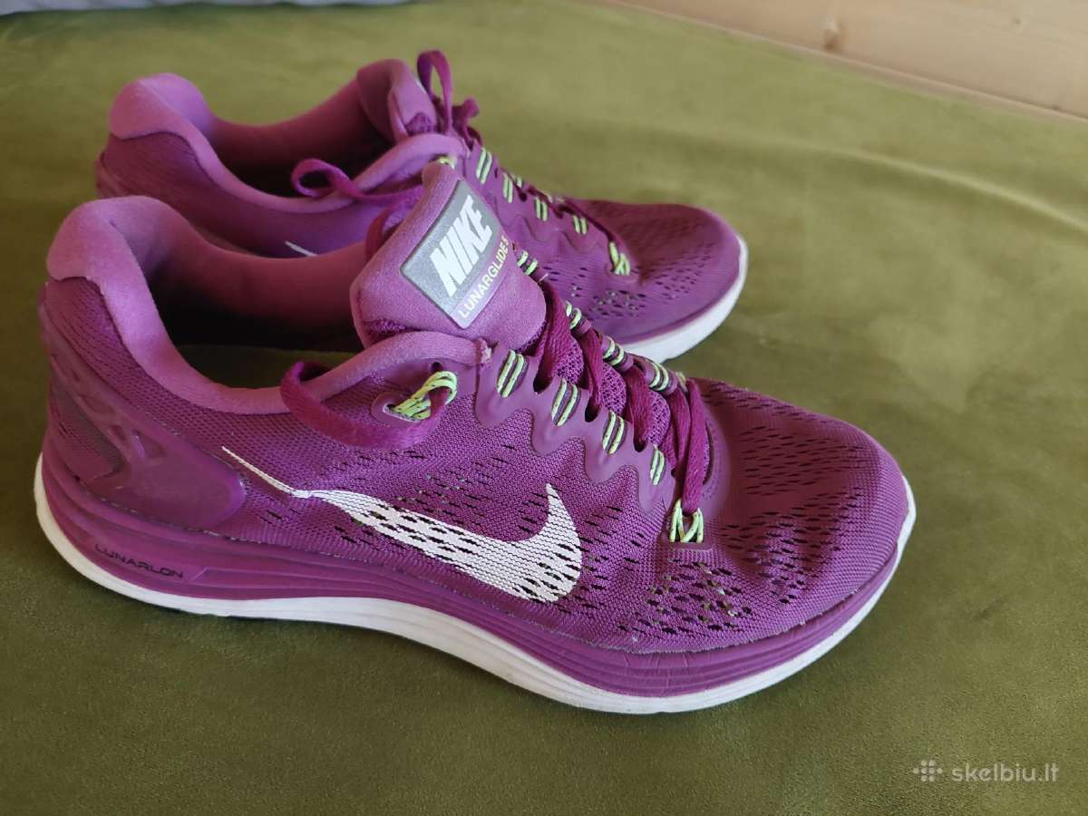 Nike kedukai 37.5 dydžio