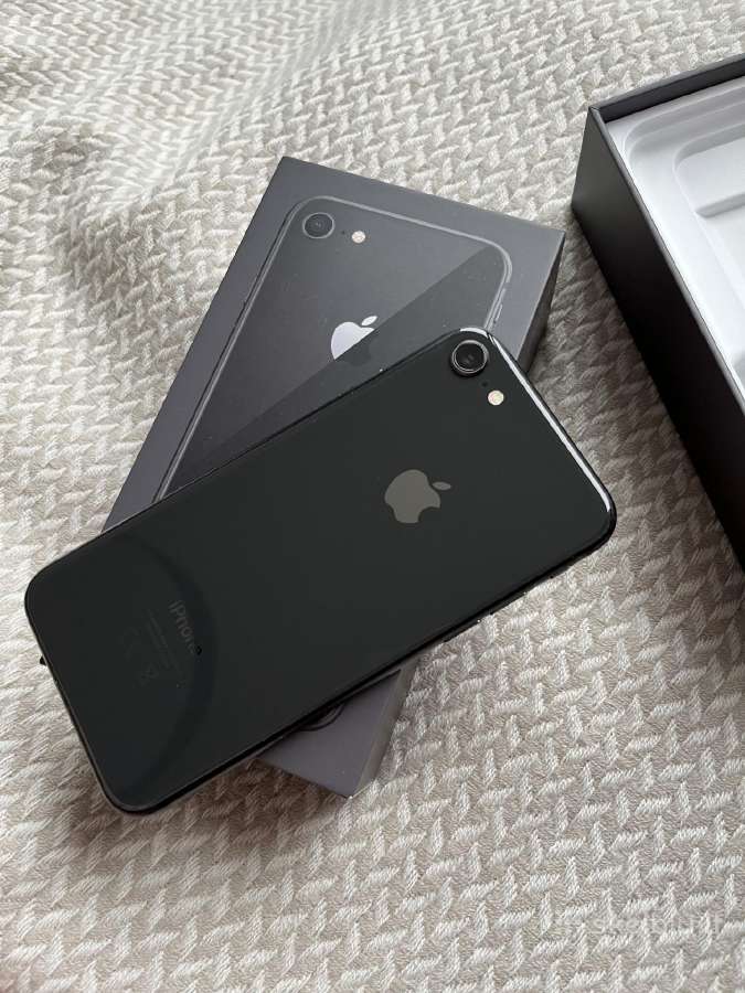 iphone 8 skelbiu