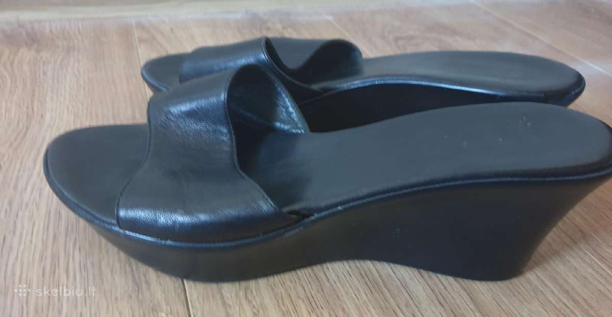 Moteriškos basankės