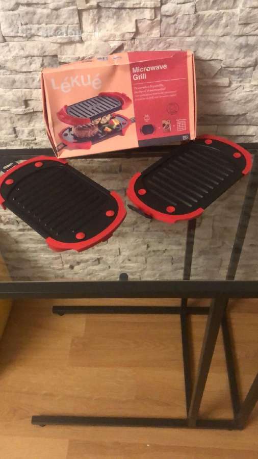 Grilis mikrobangu krosnelei