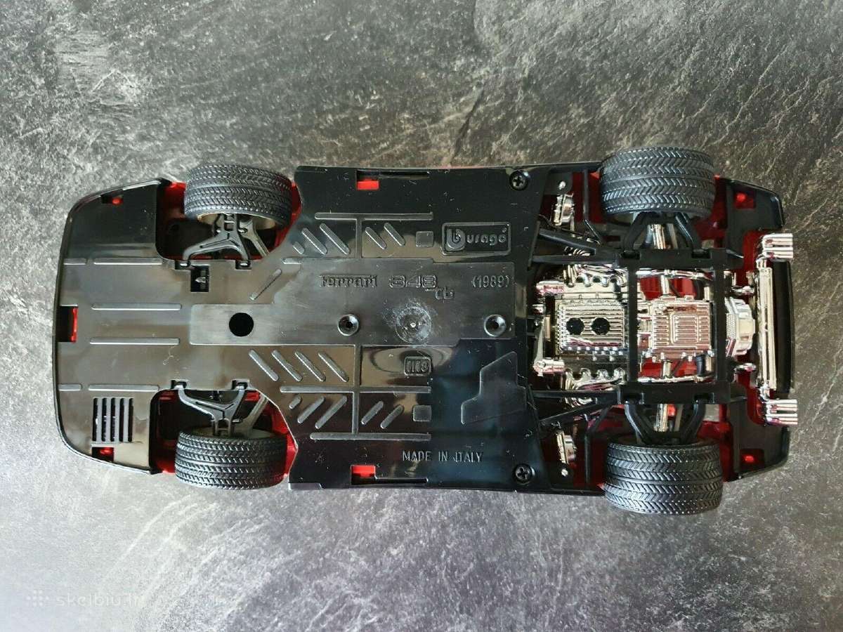 Modeliukas atsidaro visos dalys metalinis ferrari - nuotraukos Nr. 5
