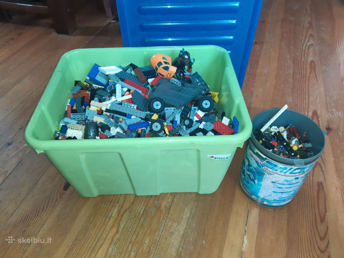 Parduodu lego,buvo surinktas nemažas lego miestas.