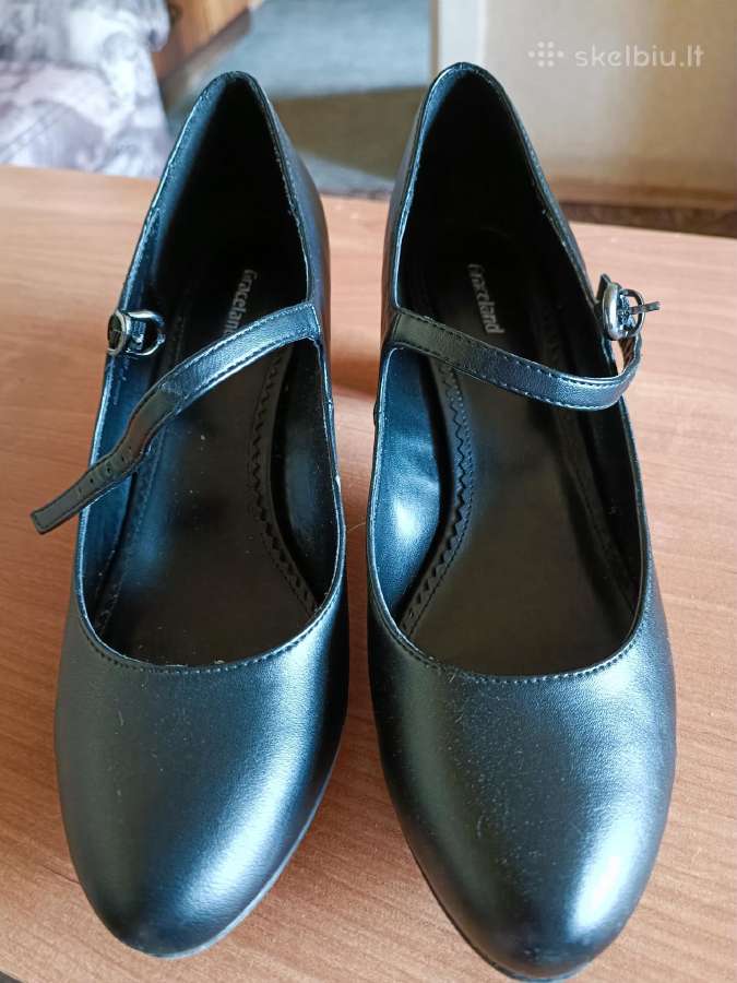 Moteriški bateliai