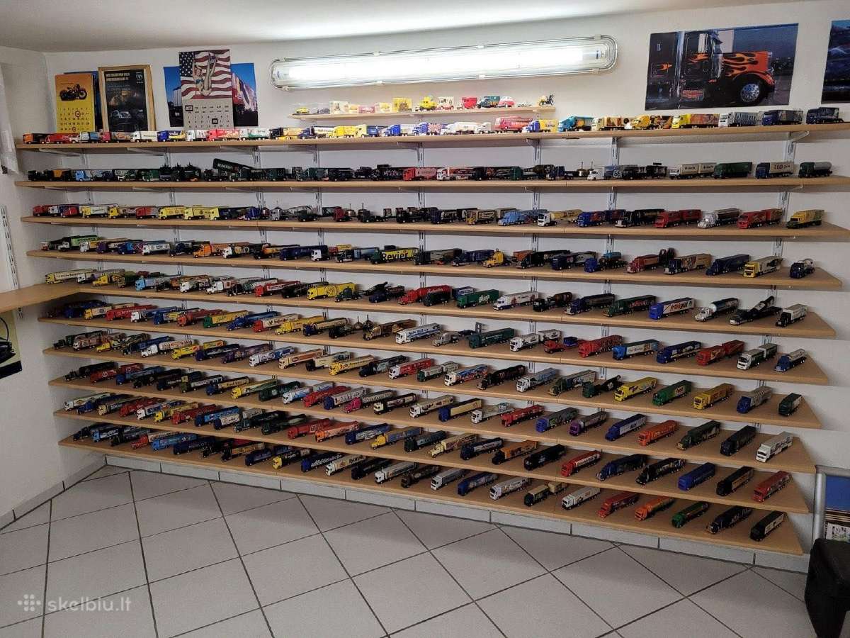 Modeliukai sunkvežimiai furos vilkikai priekabos