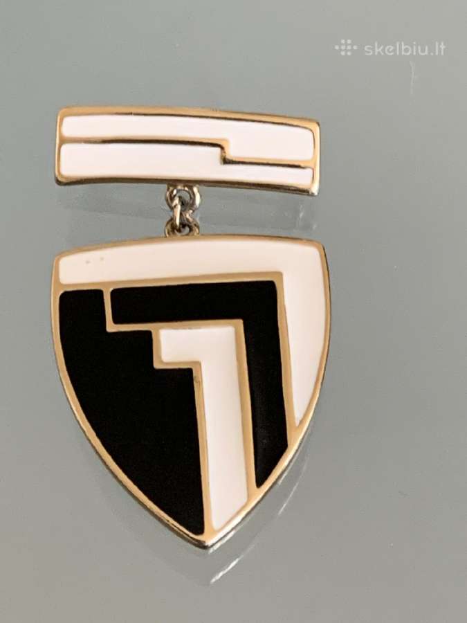 Vintažinė Trifari sagė medalis