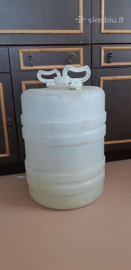 Plastikinė talpa 50 l.