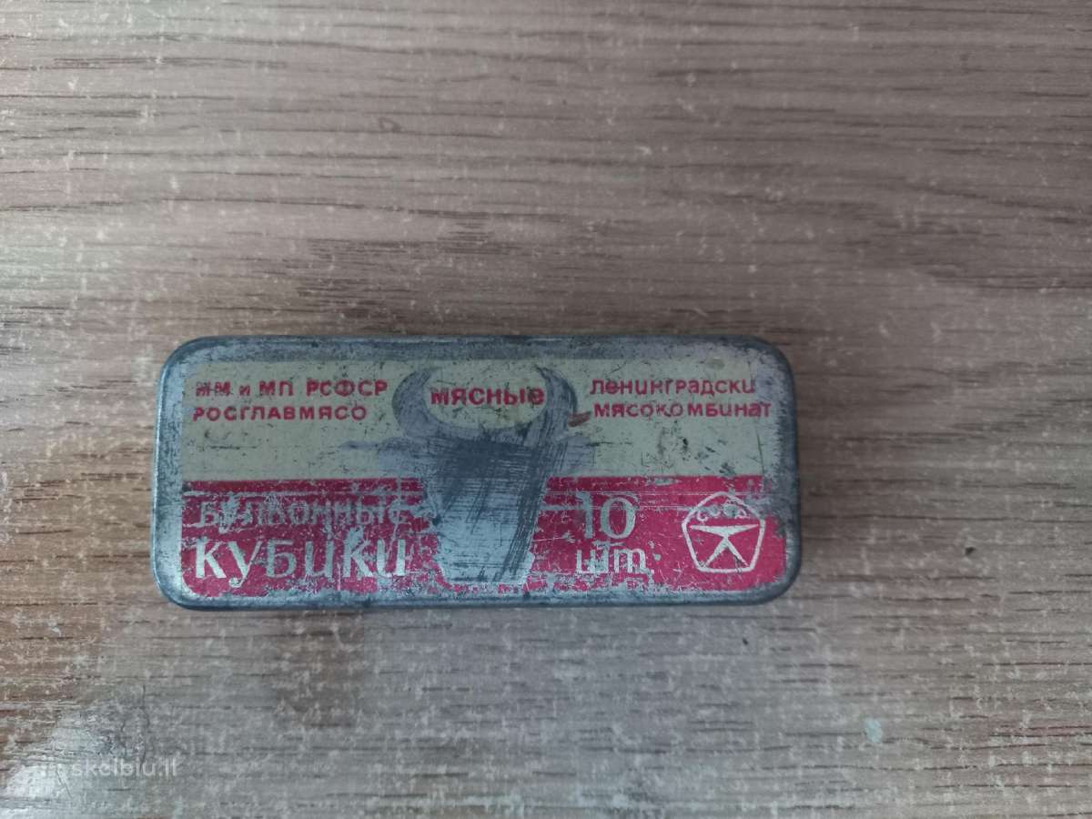 10 buljono kubelių 1968 m dėžutė