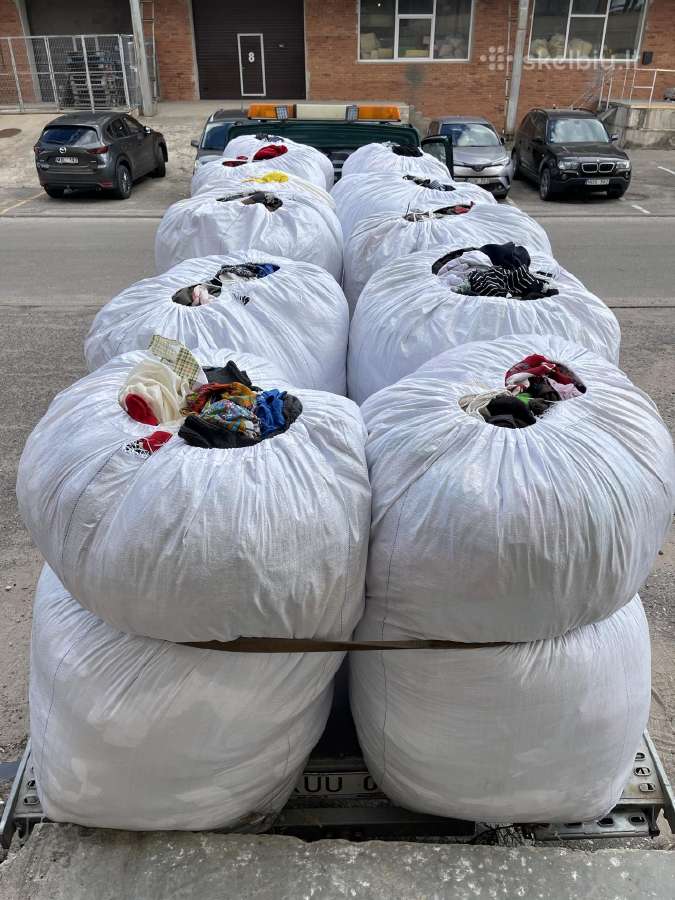 Dėvėti drabužiai/rūbai urmu pramonei 150 kg 10€ - nuotraukos Nr. 8