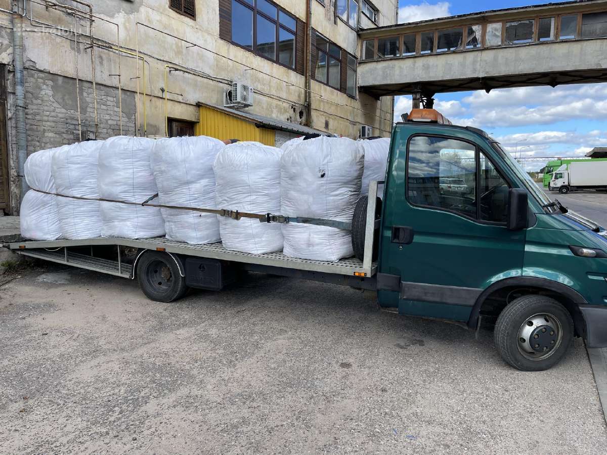 Dėvėti drabužiai/rūbai urmu pramonei 150 kg 10€ - nuotraukos Nr. 2