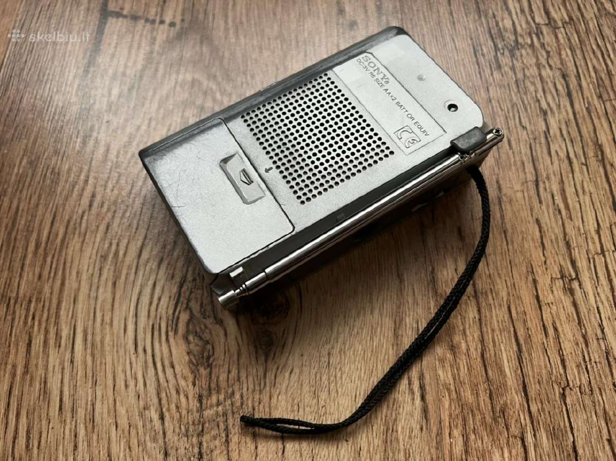 Mazas kompaktiskas japoniskas radijo imtuvas Sony - nuotraukos Nr. 2