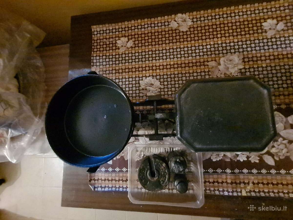 Svarstyklės su gyrais