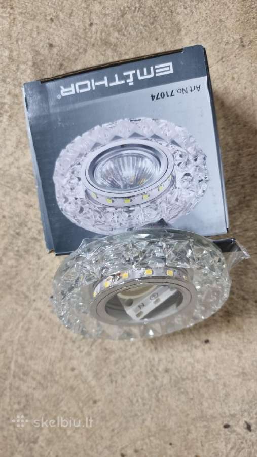 Įleidžiami šviestuvai su LED