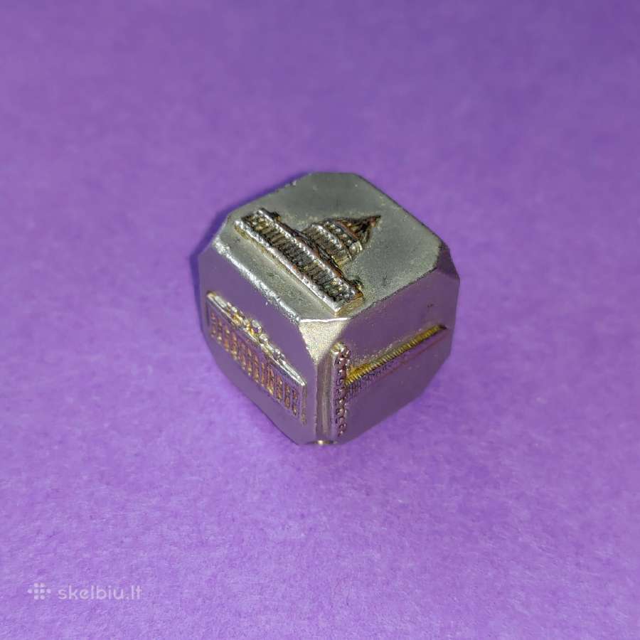 Kolekcinis metalinis "kauliukas"