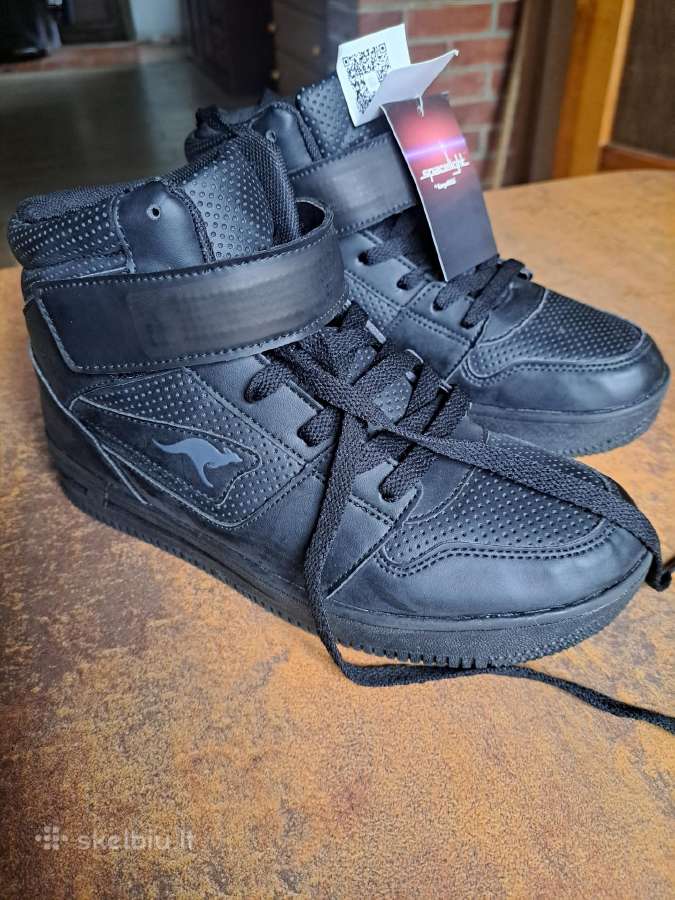 Kedai berniukams nauji kangaroos 37 dydis