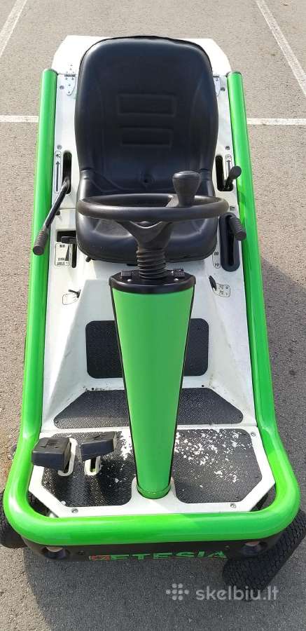 Sodo traktorius Zoliapjove Raideris Etesia Kawasak - nuotraukos Nr. 2