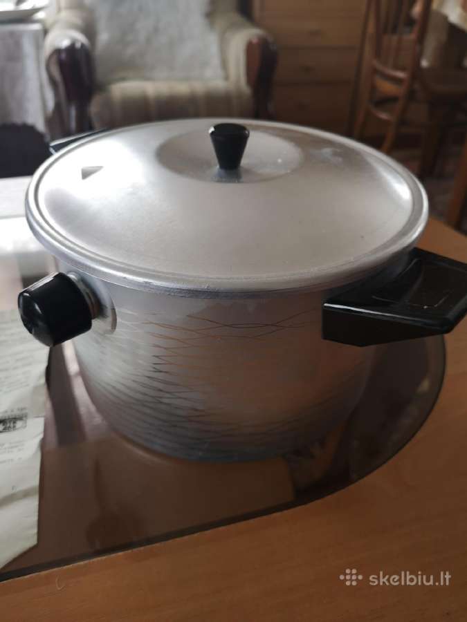 Tarybiniu laiku puodas
