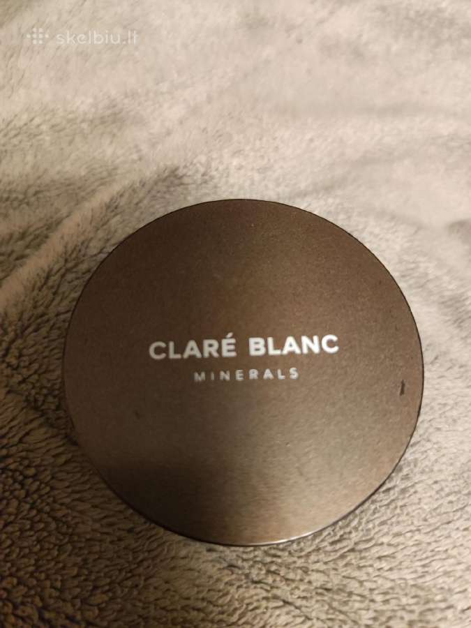 Clare Blanc superbalanced mineral foundation
