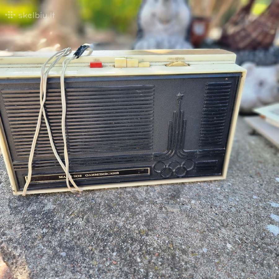 Retro radio Majak veikia
