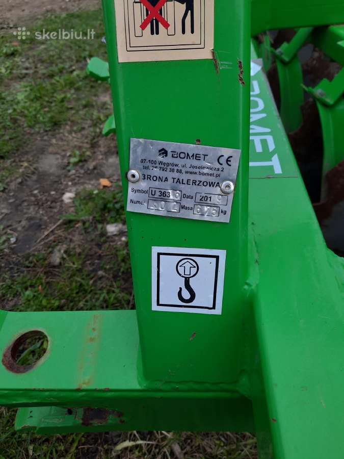 Lenkiškas lėktinis skutikas su volu