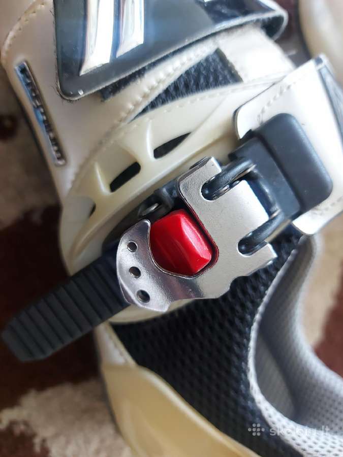 Vittorija carbon Atiduodu