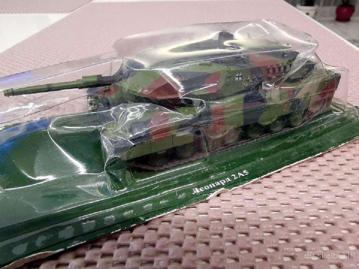 Parduodami 1:72 karinės technikos modeliai - nuotraukos Nr. 2