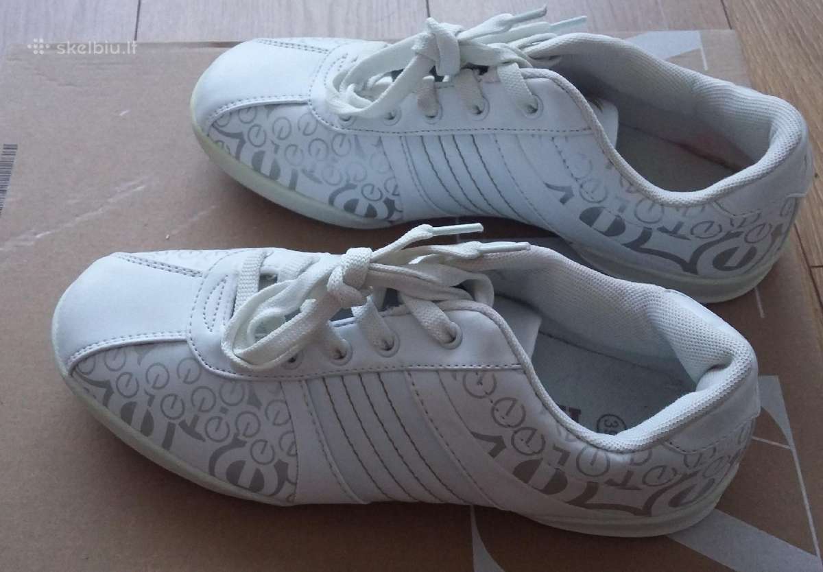 Bateliai moterims dydis 39, 40