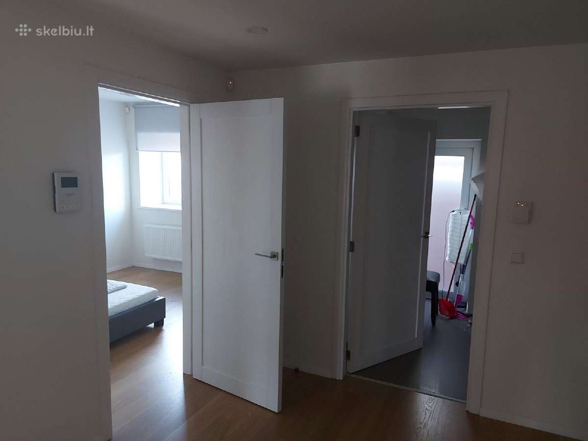 Išnuomojamas erdvus 3 kamb. butas miesto centre - nuotraukos Nr. 6