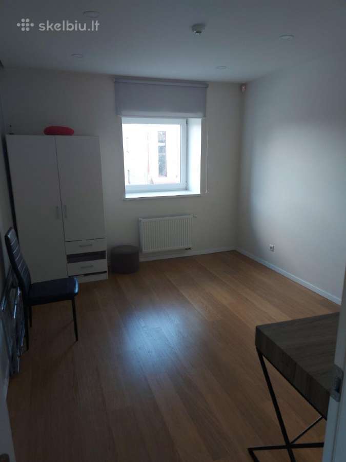 Išnuomojamas erdvus 3 kamb. butas miesto centre - nuotraukos Nr. 8