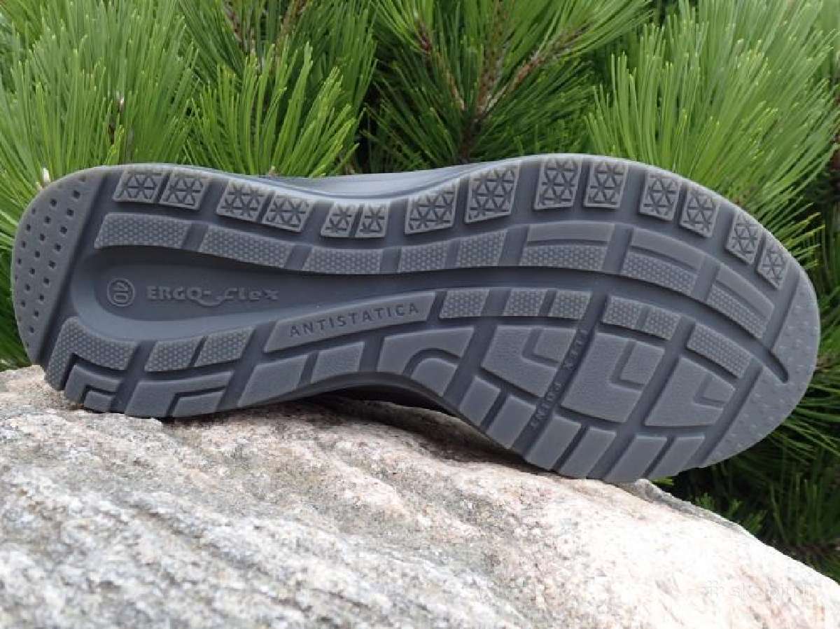 Asics, Grisport, Hoka, Merrell, Puma. - nuotraukos Nr. 16
