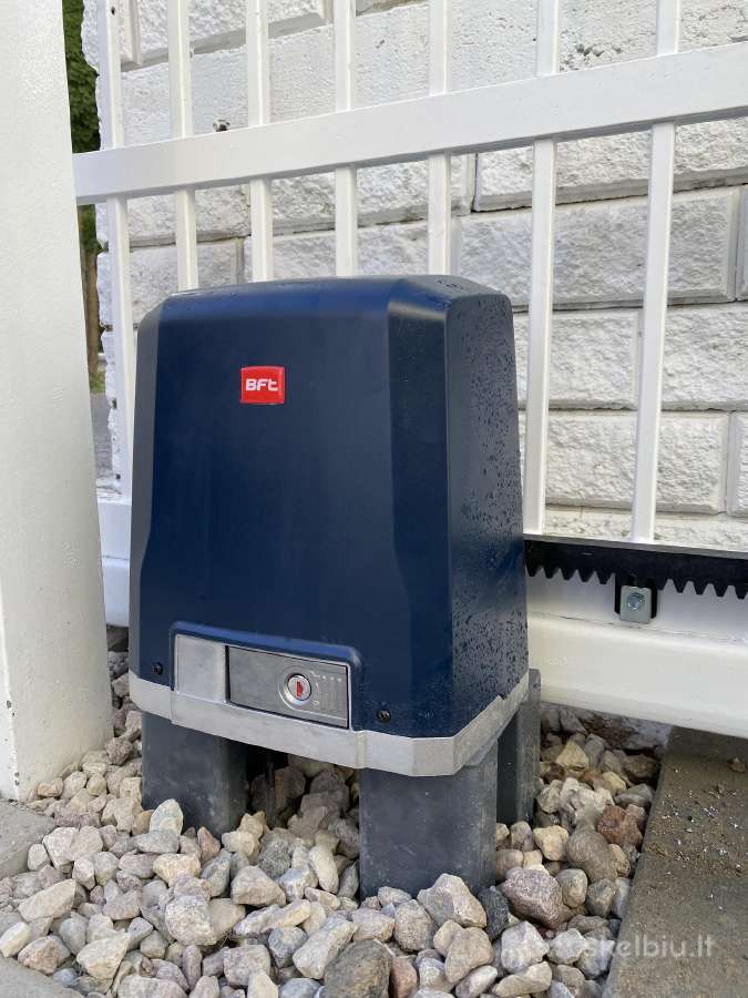 Slenkamų vartų automatika Jūsų vartams - nuotraukos Nr. 3