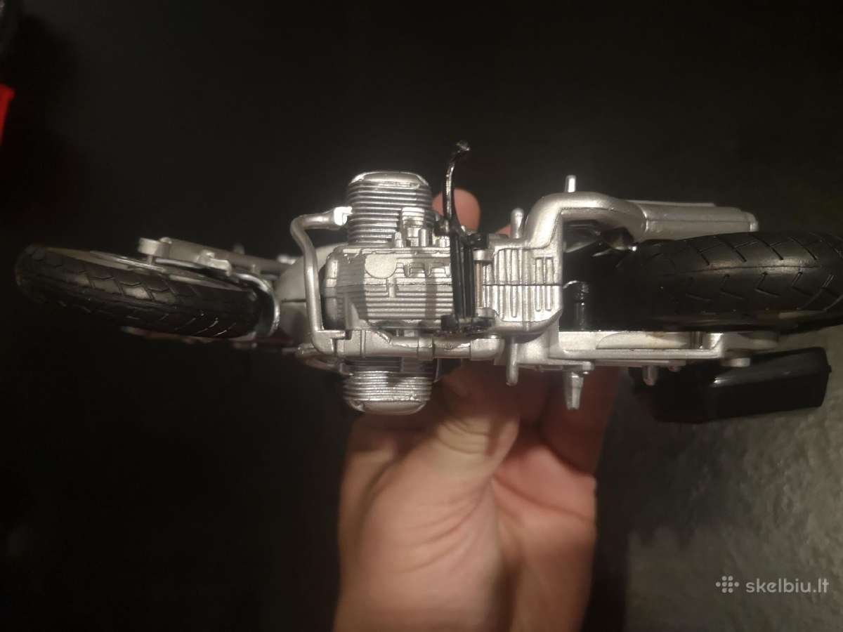 Bmw motociklas 1:18 - nuotraukos Nr. 6