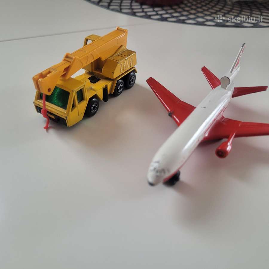 Seni auto modeliukai matchbox