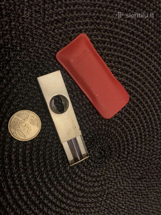 Vintazine cigaru giljotina