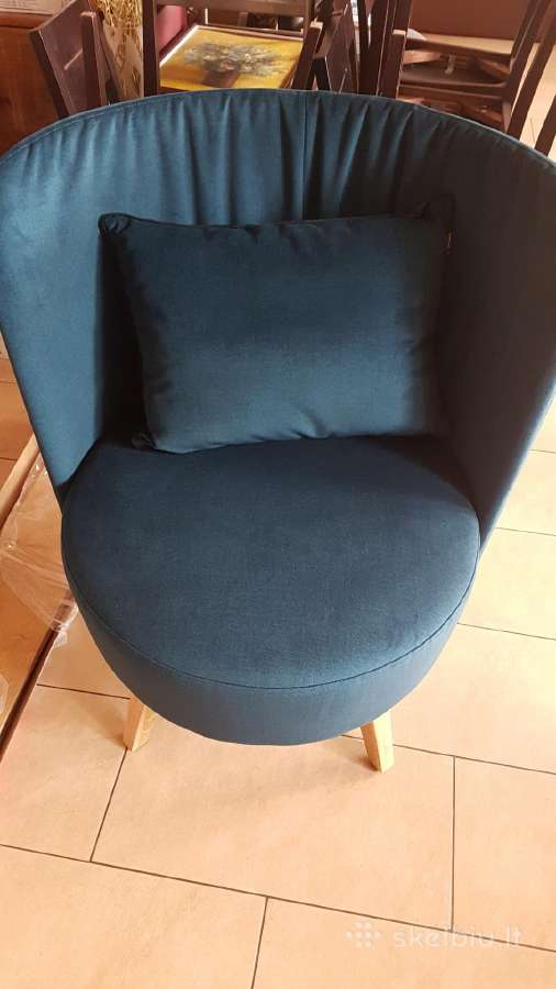 Naujas Magrės fotelis