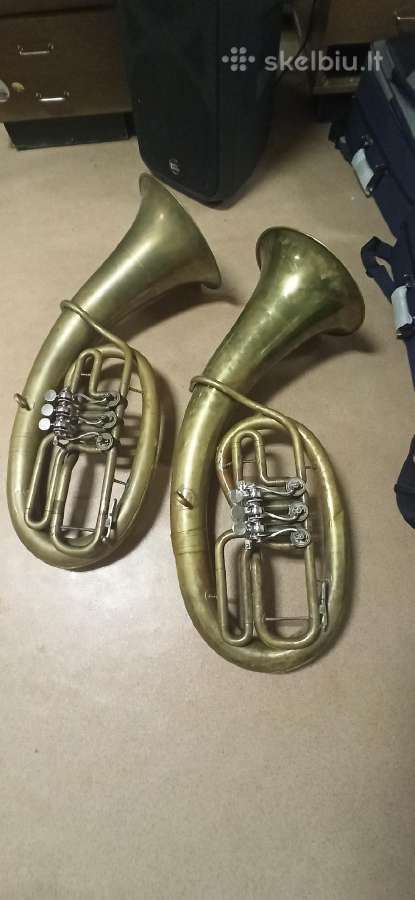 Tuba baritonas tenoras altas