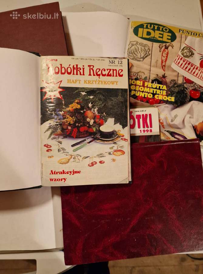 Parduodu rankdarbių žurnalų komplektus