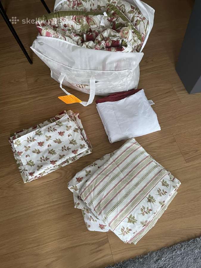 Antklodė su užvalkalais