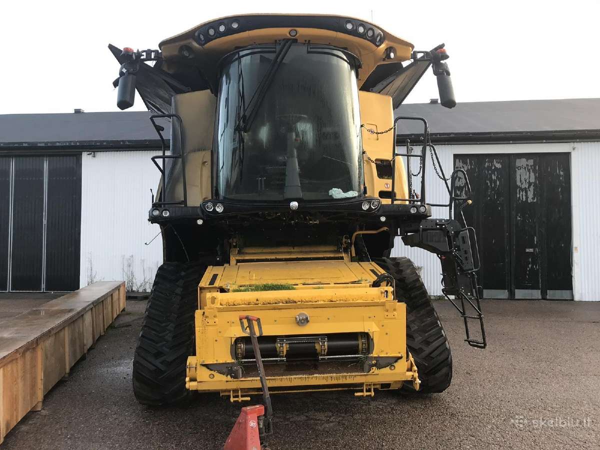 Kombainas New Holland Cr9.90 Ardomas Dalimis - nuotraukos Nr. 3