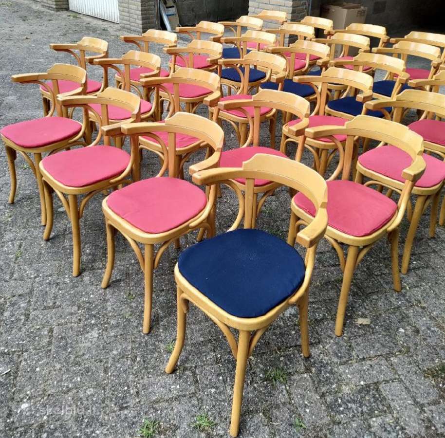 Thonet stiliaus baldai - nuotraukos Nr. 18