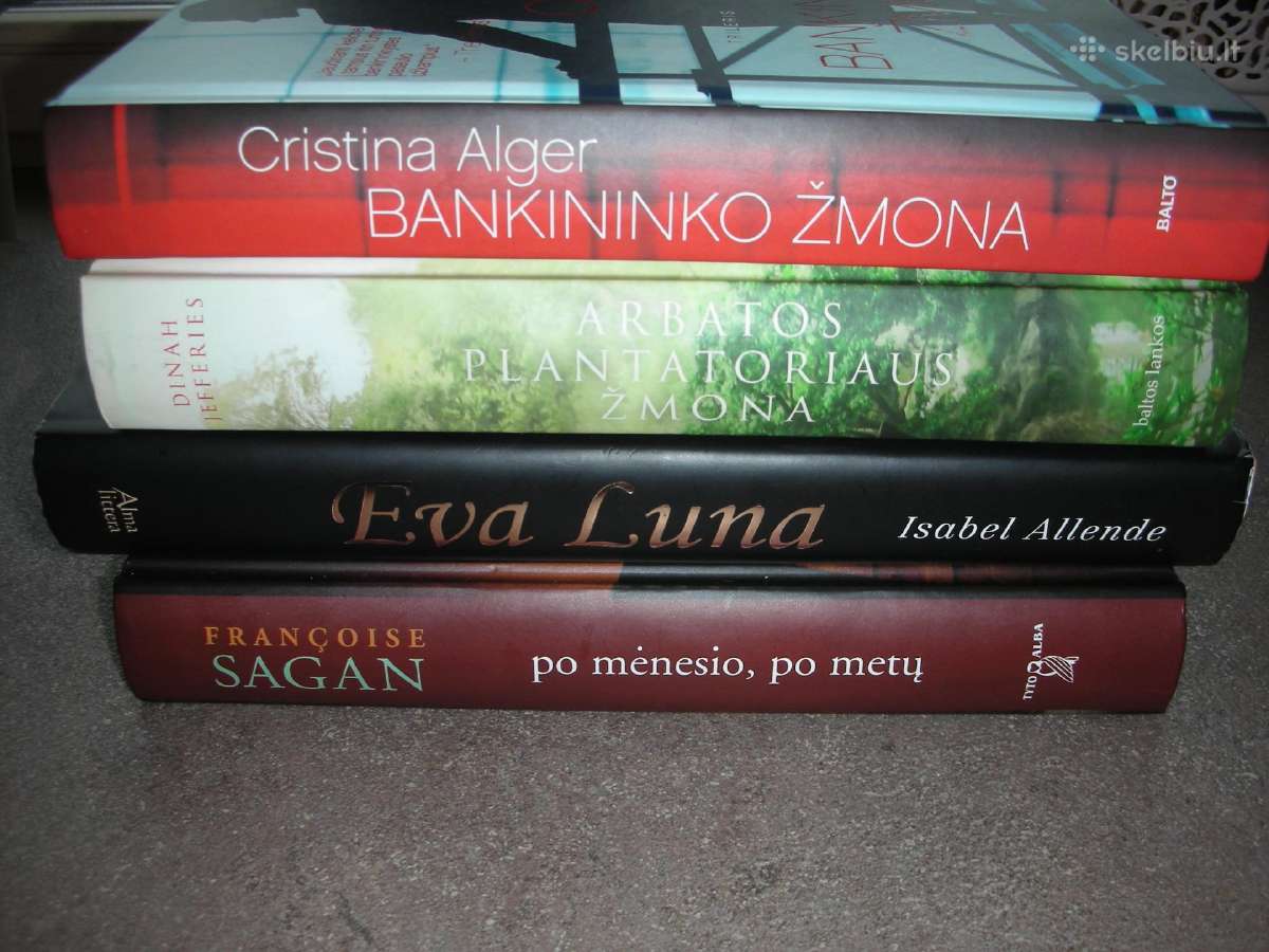 4 vnt. knygų