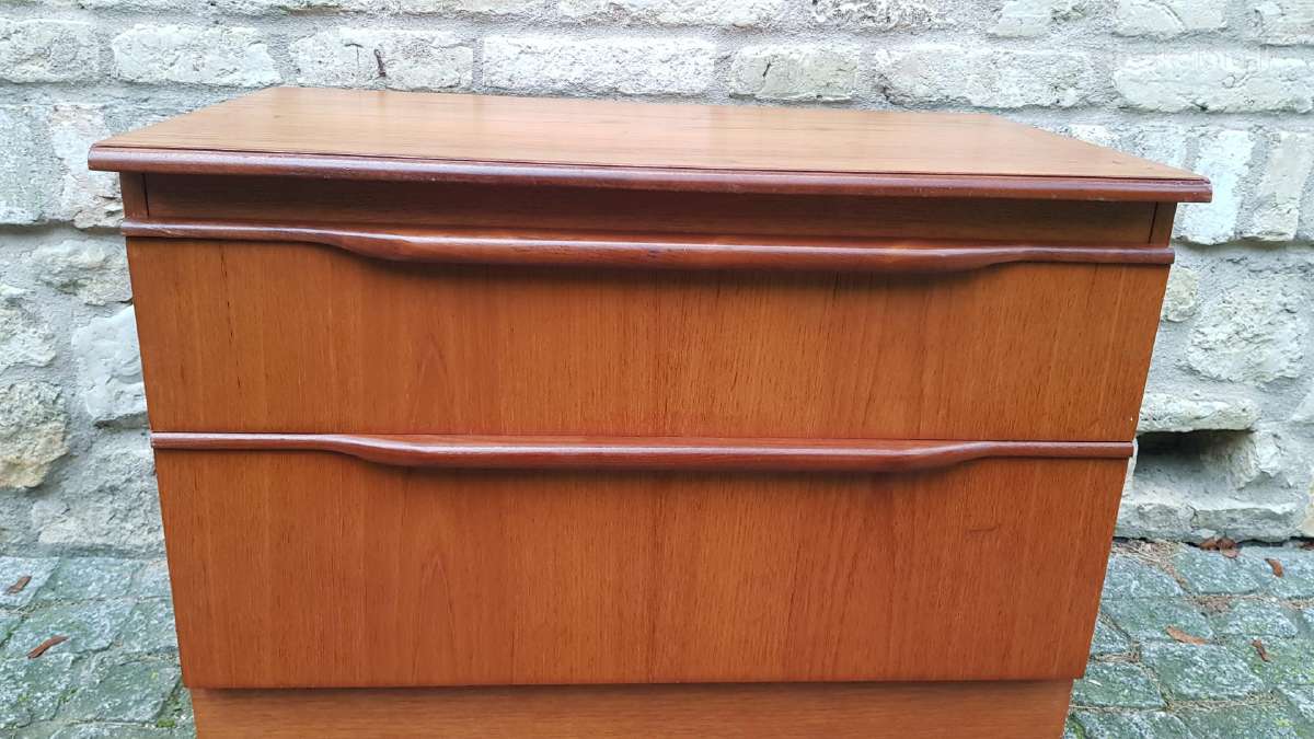 Vintažinė mid century riešutmedž TV/audio spintelė - nuotraukos Nr. 12