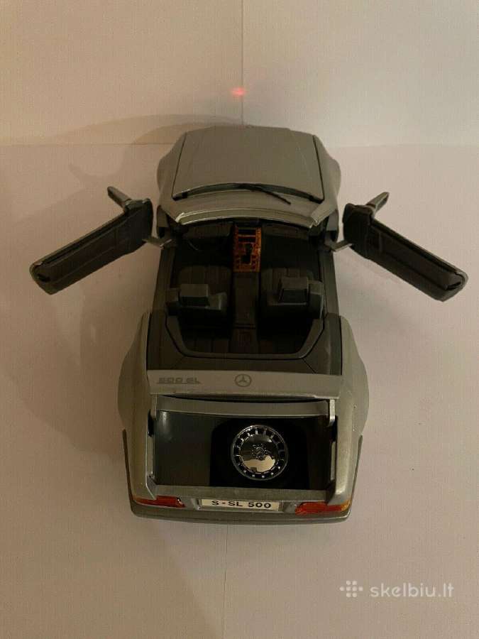 Mercedes benz SL 500 Maisto visos dalys atsidaro - nuotraukos Nr. 5