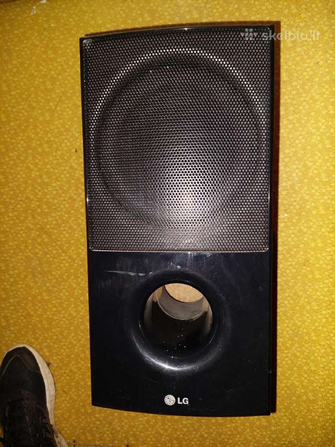 LG subvuferis