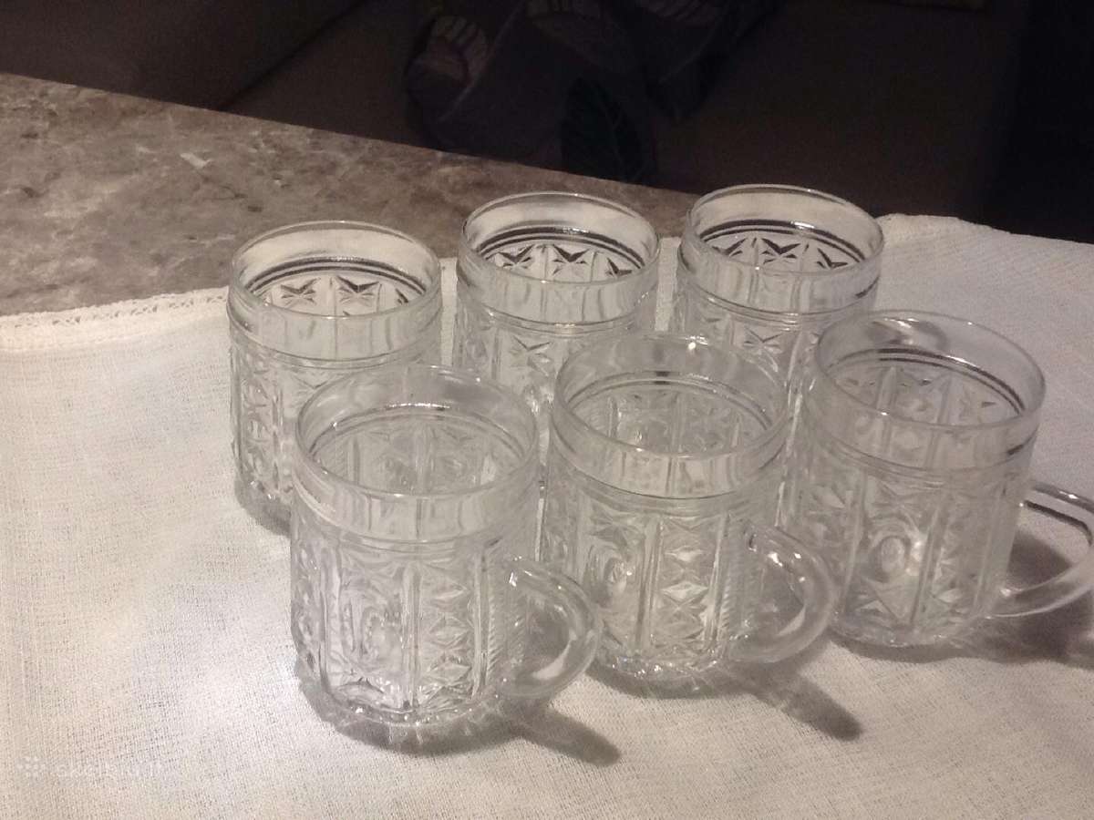Stikliniai bokaliukai