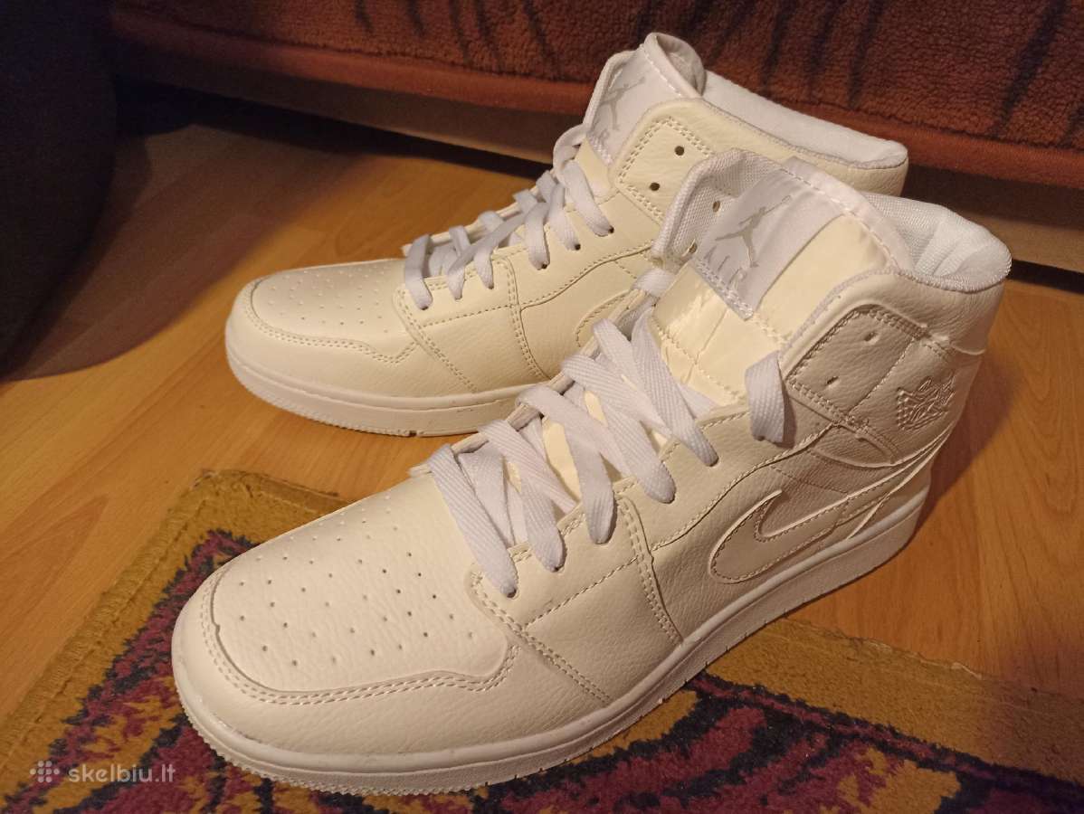 Nike Air Jordan 1 Mid Triple White 2.0